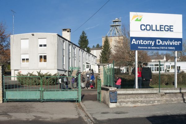 Collège-Luzy35©YvesNivot-600x400